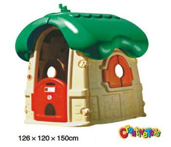 Children plastic playhouse
