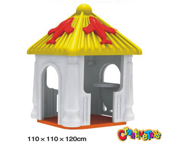 Plastic kindergarten playhouse